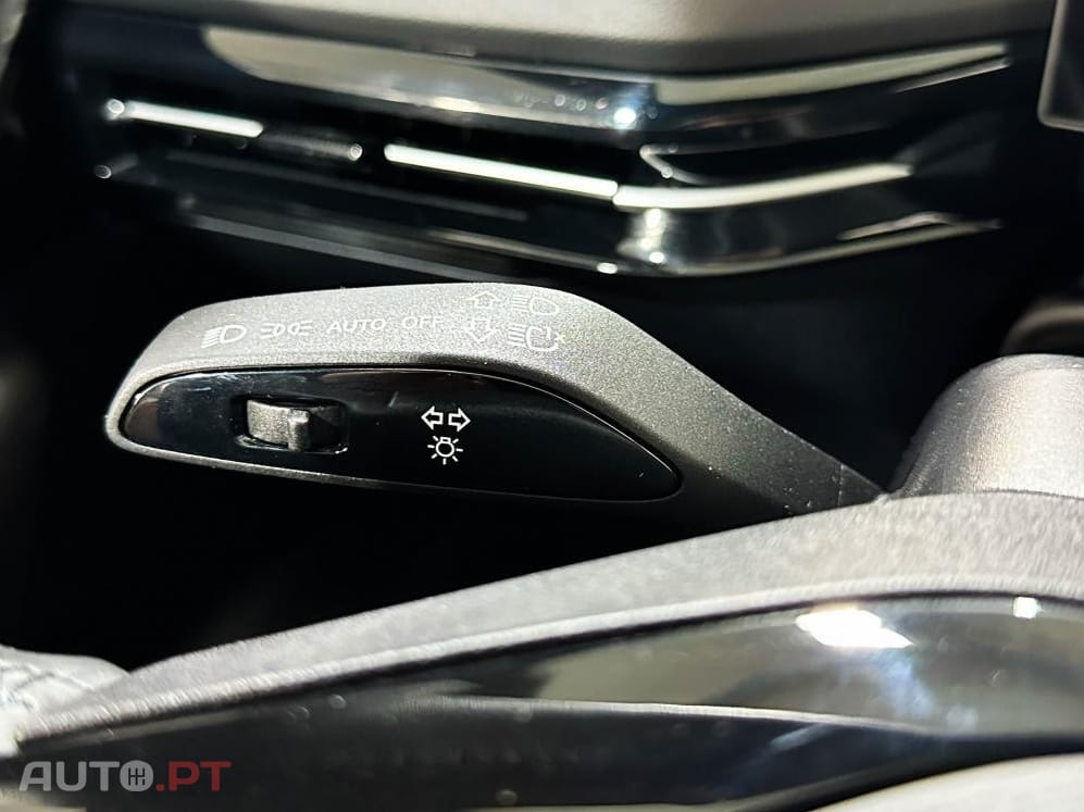 MG MG4 64 kWh XPower Luxury