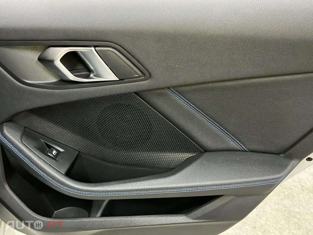 BMW 116 d Pack Desportivo M Auto