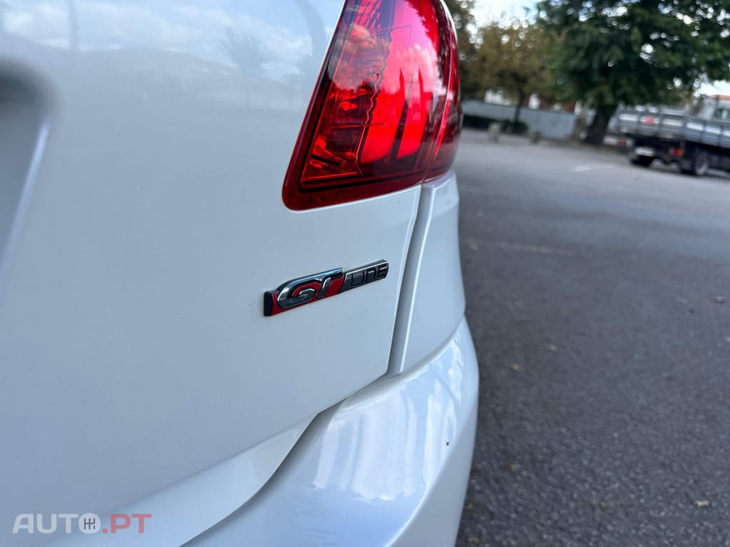 Peugeot 308 1.2 PureTech GT Line EAT8