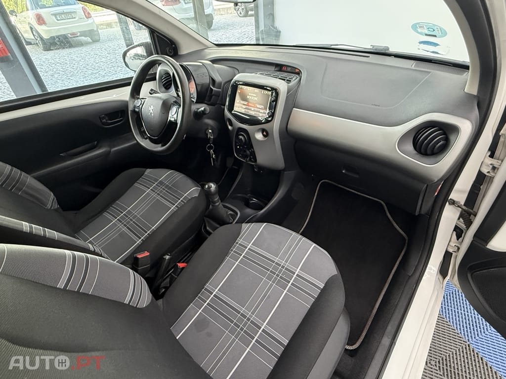 Peugeot 108 1.2 VTi Allure