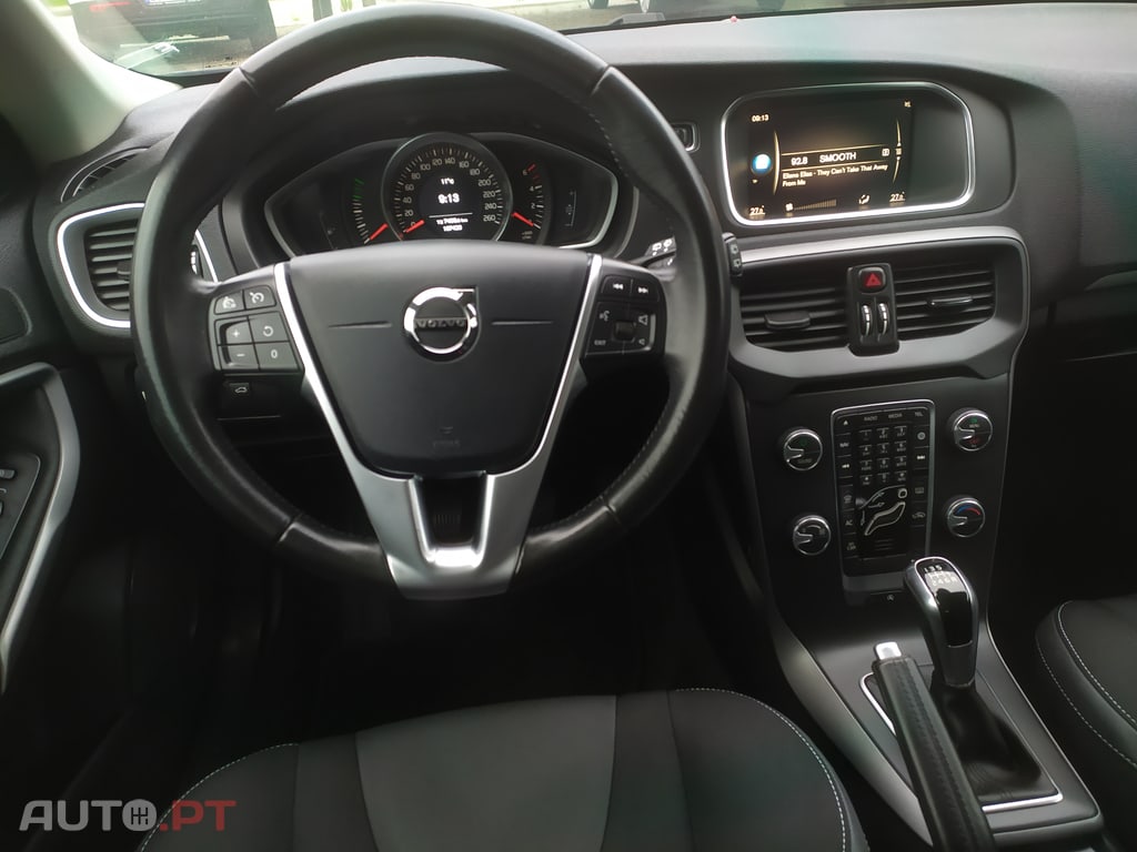 Volvo V40 2.0 D3 Momentum