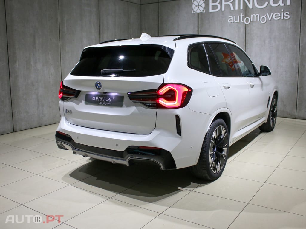 BMW iX3 M Sport Impressive
