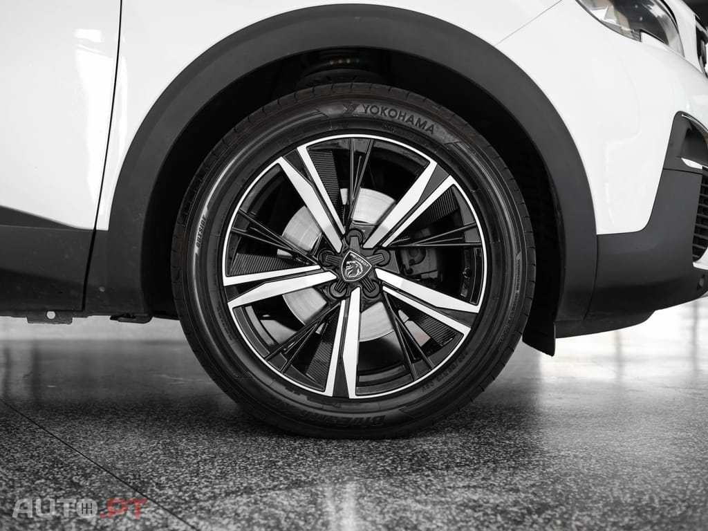 Peugeot 3008 1.5 BlueHDi Active Pack EAT8