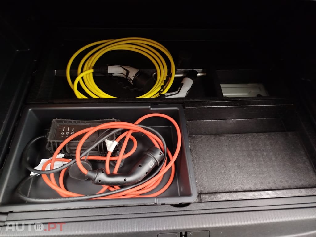 Peugeot 3008 1.6 Hybrid Allure Pack e-EAT8