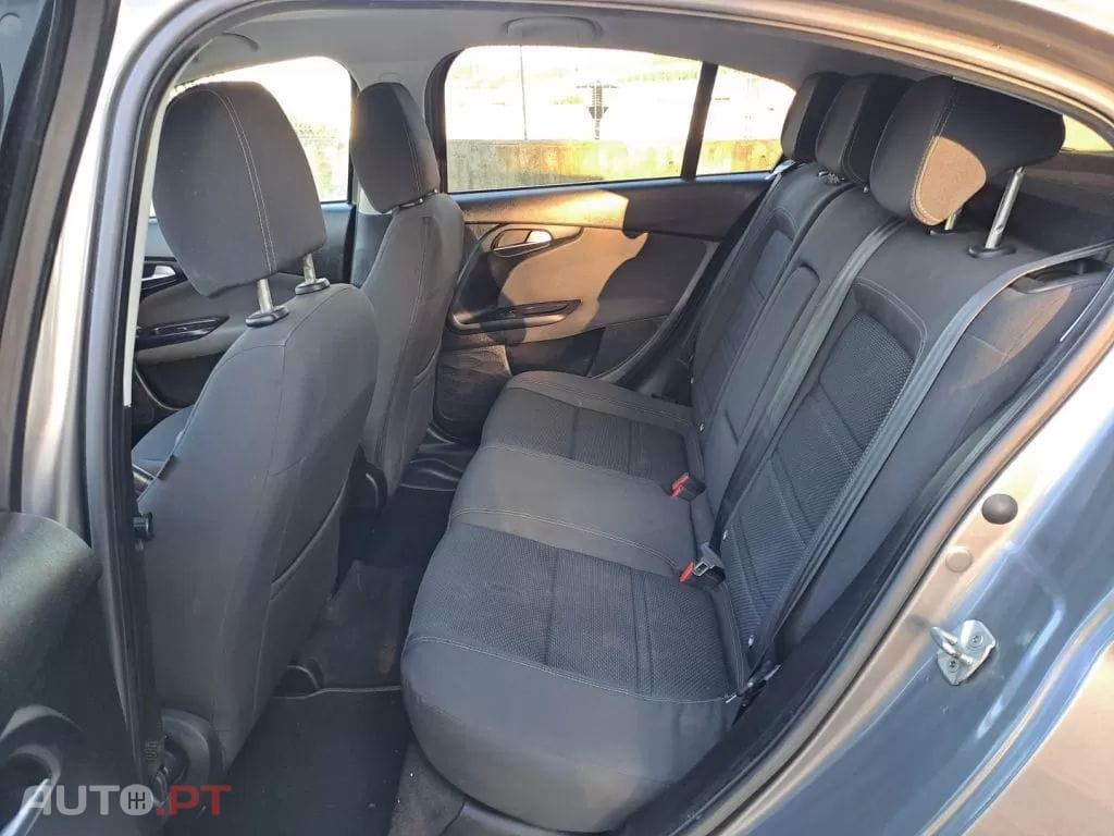 Fiat Tipo 1.3 M-Jet Lounge J17