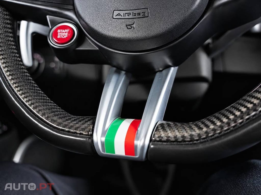 Alfa Romeo Giulia 2.9 Bi-Turbo Quadrifoglio AT8