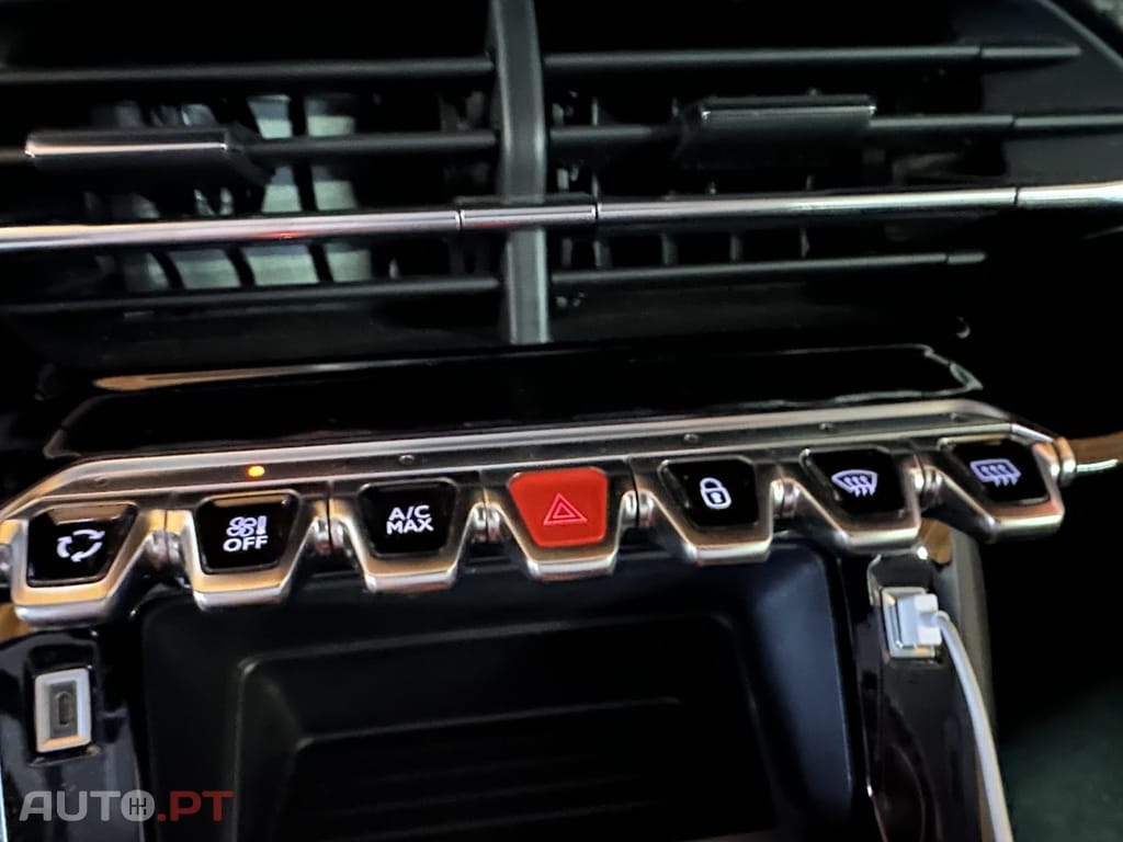 Peugeot E-208 50 kWh Active Pack
