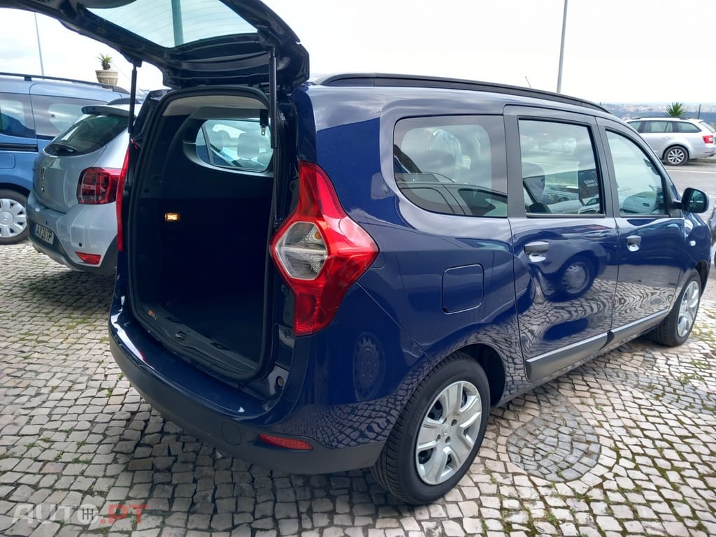 Dacia Lodgy Blue dCi 95 Essential