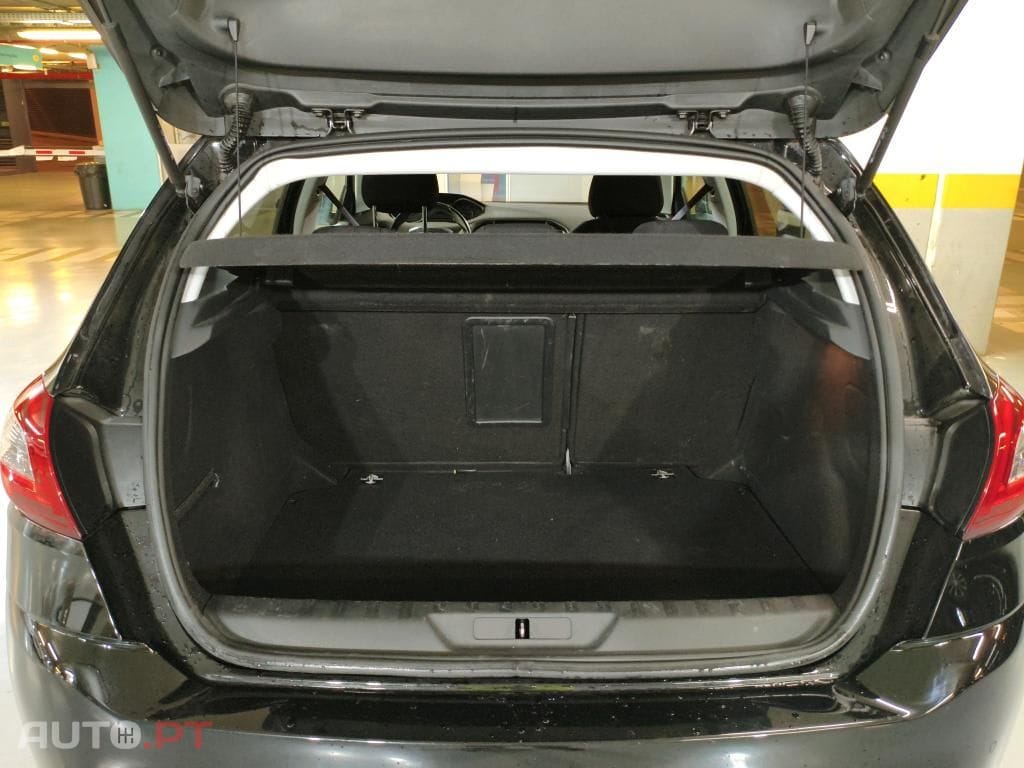 Peugeot 308 1.5 BlueHDi Style