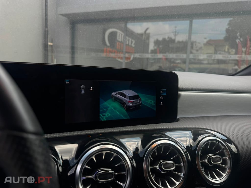 Mercedes-Benz A 180 AMG LINE ECRA FULL LED