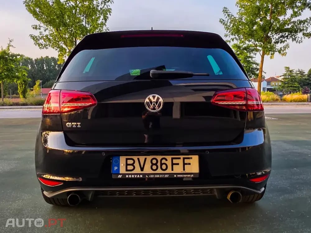 Volkswagen Golf 2.0 TSi GTI