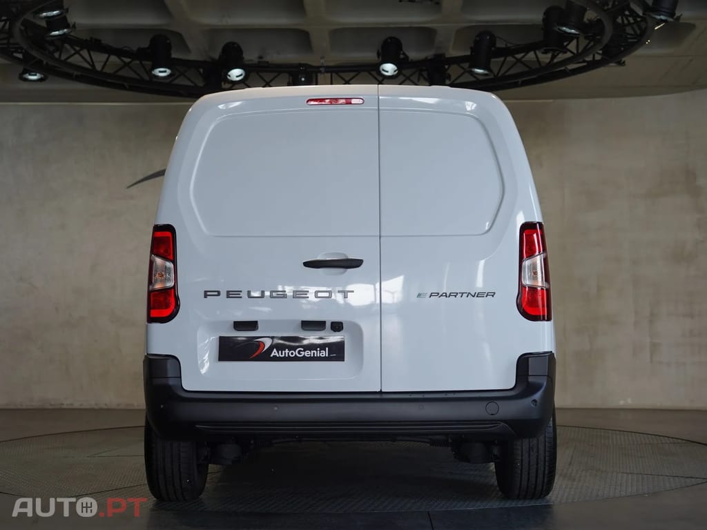 Peugeot E-Partner 50 kWh M Standard
