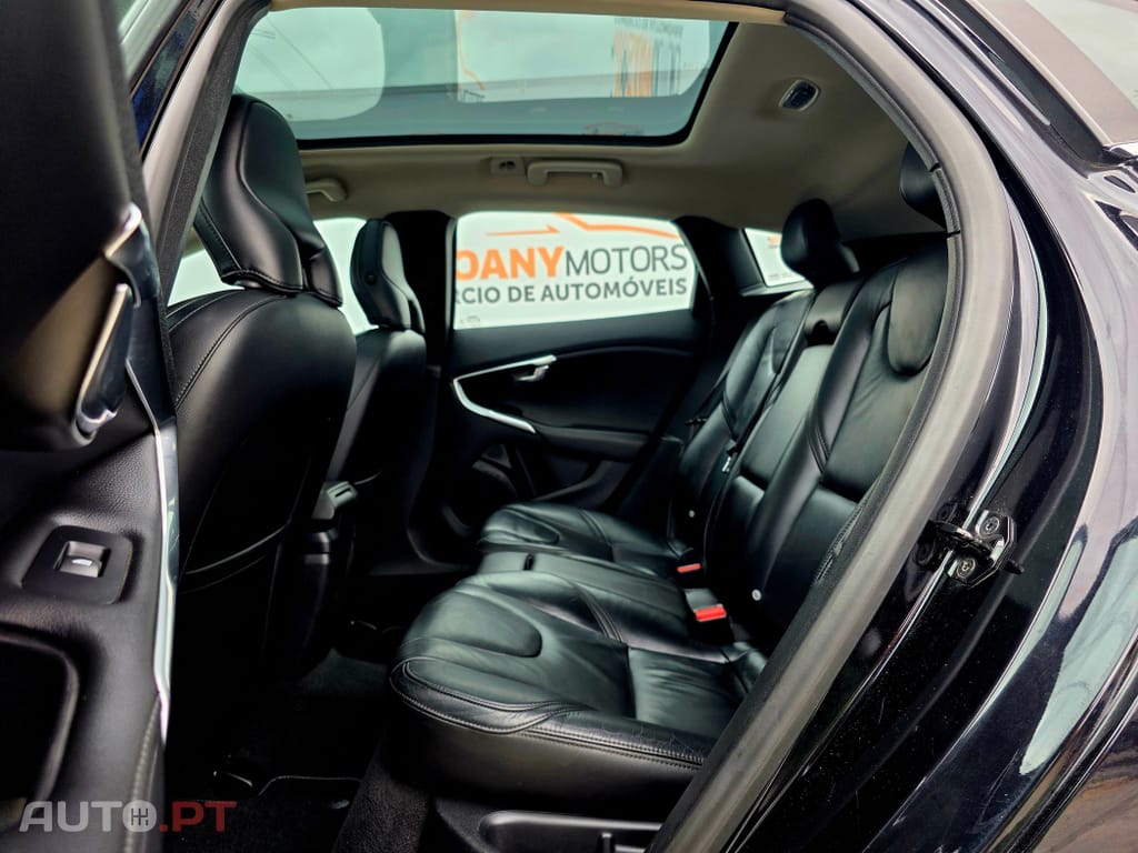 Volvo V40 1.6 D2 Momentum