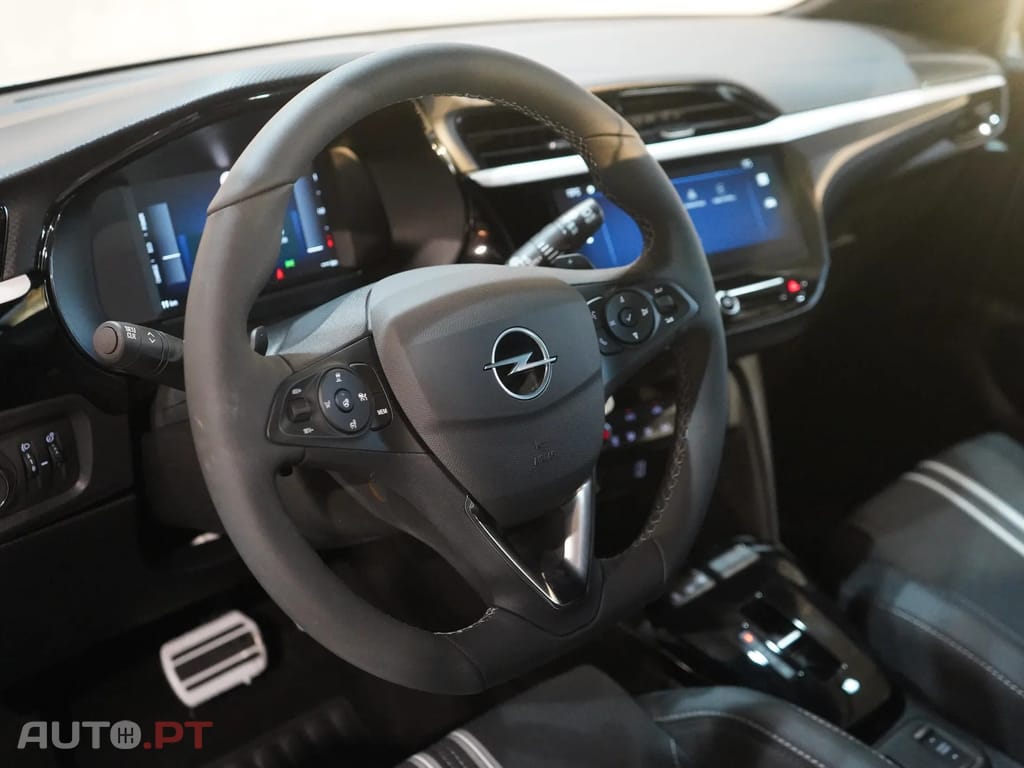 Opel Corsa 1.2 T Hybrid GS eDCT