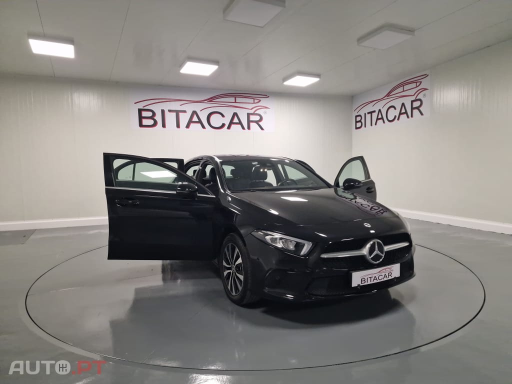 Mercedes-Benz A 250 E STYLE PLUS Hibrido Plug-In