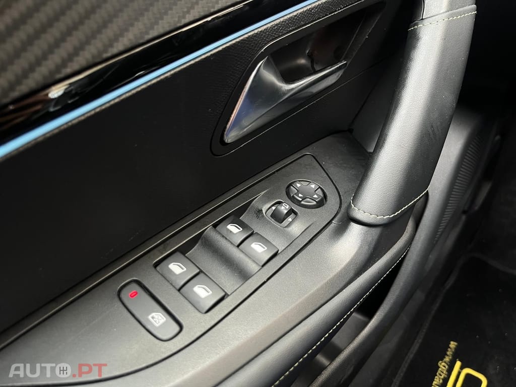 Peugeot 2008 GTLINE 1.5 BlueHdi EAT8