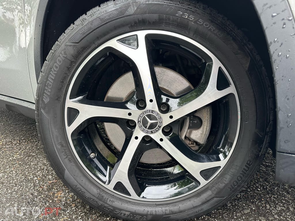 Mercedes-Benz GLA 220 4Matic 8G-DCT Special Edition
