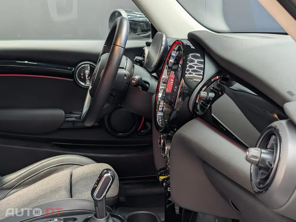 MINI Cooper Cooper SE