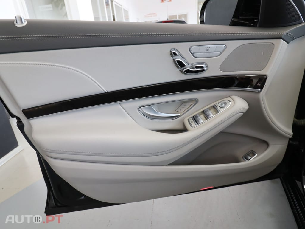Mercedes-Benz S 300 BlueTEC Hybrid