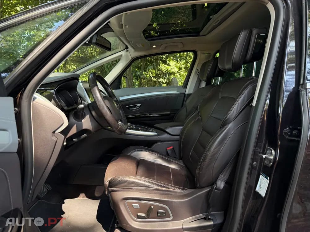 Renault Espace 1.6 dCi Initiale Paris EDC