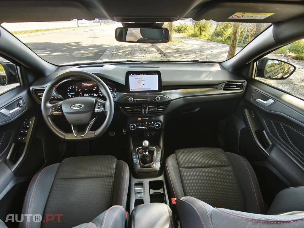 Ford Focus SW 1.0 EcoBoost MHEV ST-Line