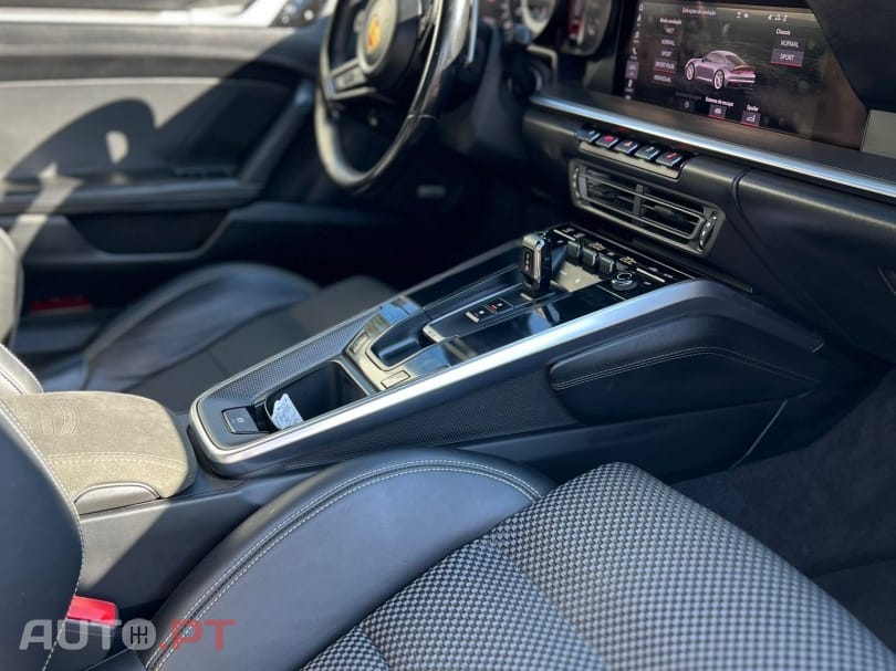 Porsche 911 Carrera 4S PDK