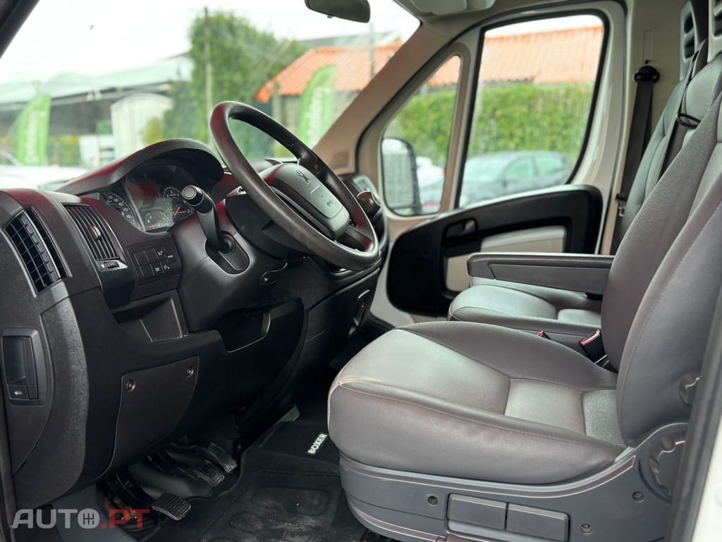 Peugeot Boxer 2.0 BlueHDi 335 L3 CD