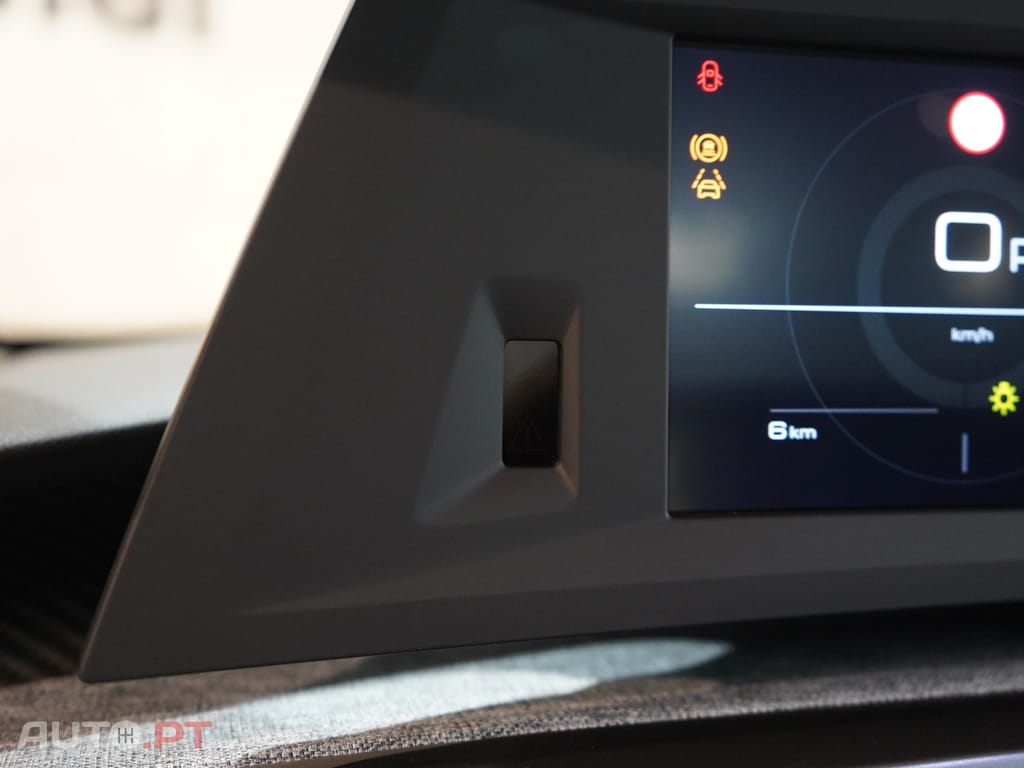 Peugeot 3008 1.2 Hybrid Allure e-DCS6