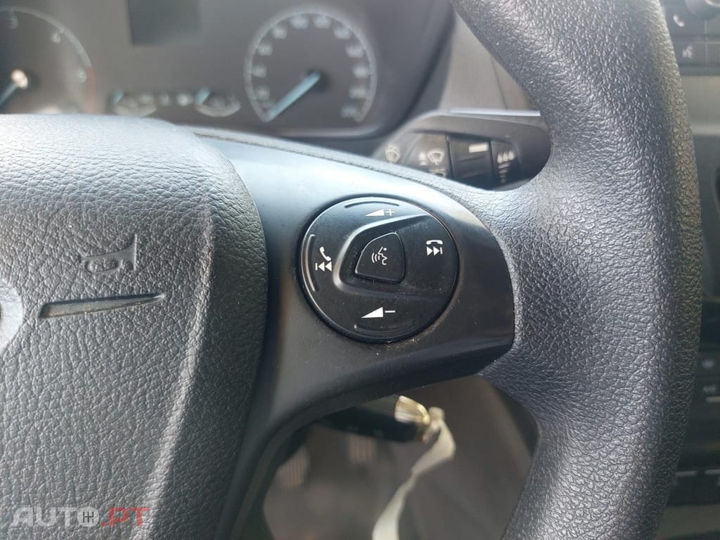 Ford Transit Connect 1.5 TDCI  200 L2 Trend  -  IVA Dedutível