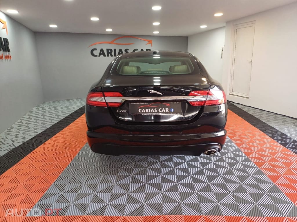 Jaguar XF 2.2 D Premium Luxury