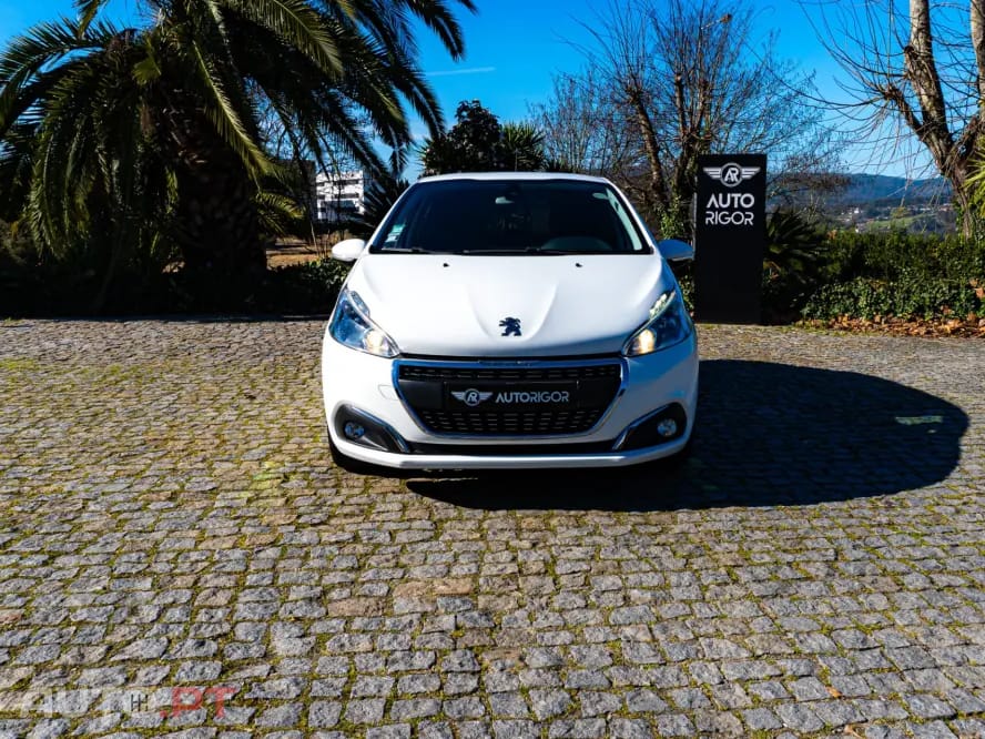Peugeot 208 1.5 BlueHDi Allure