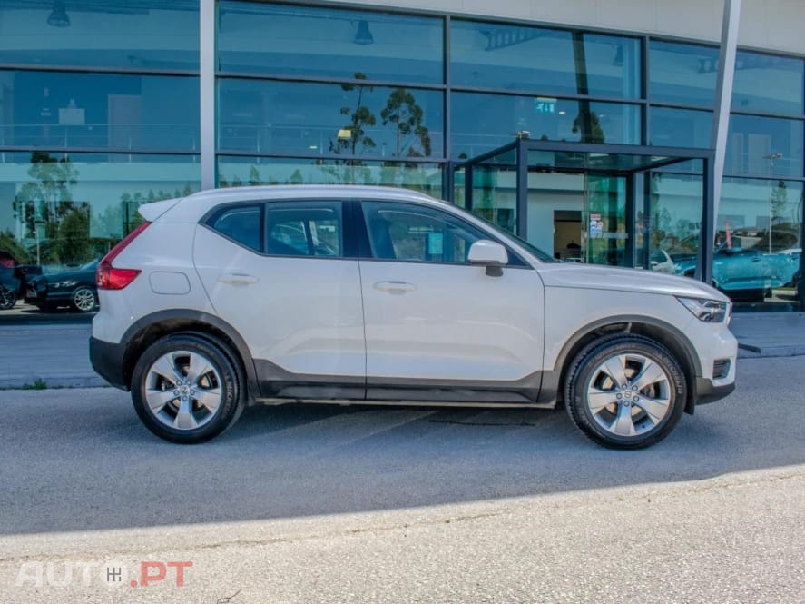 Volvo XC40 2.0 D3 Momentum