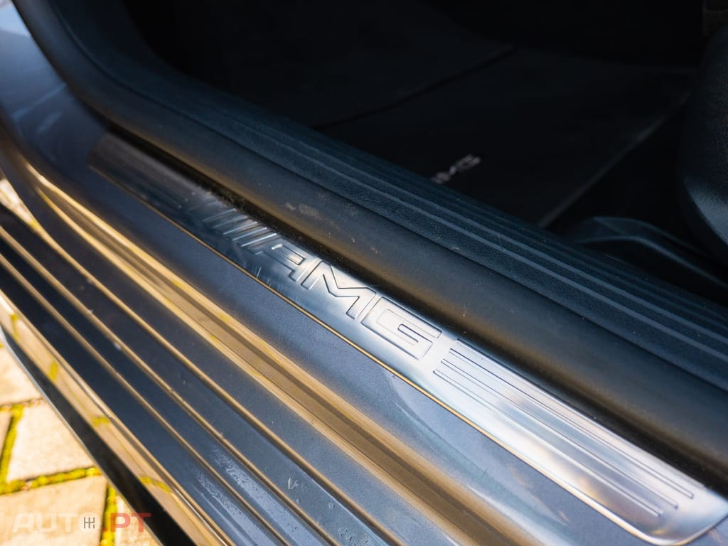 Mercedes-Benz A 35 AMG 4Matic Speedshift DCT 7G