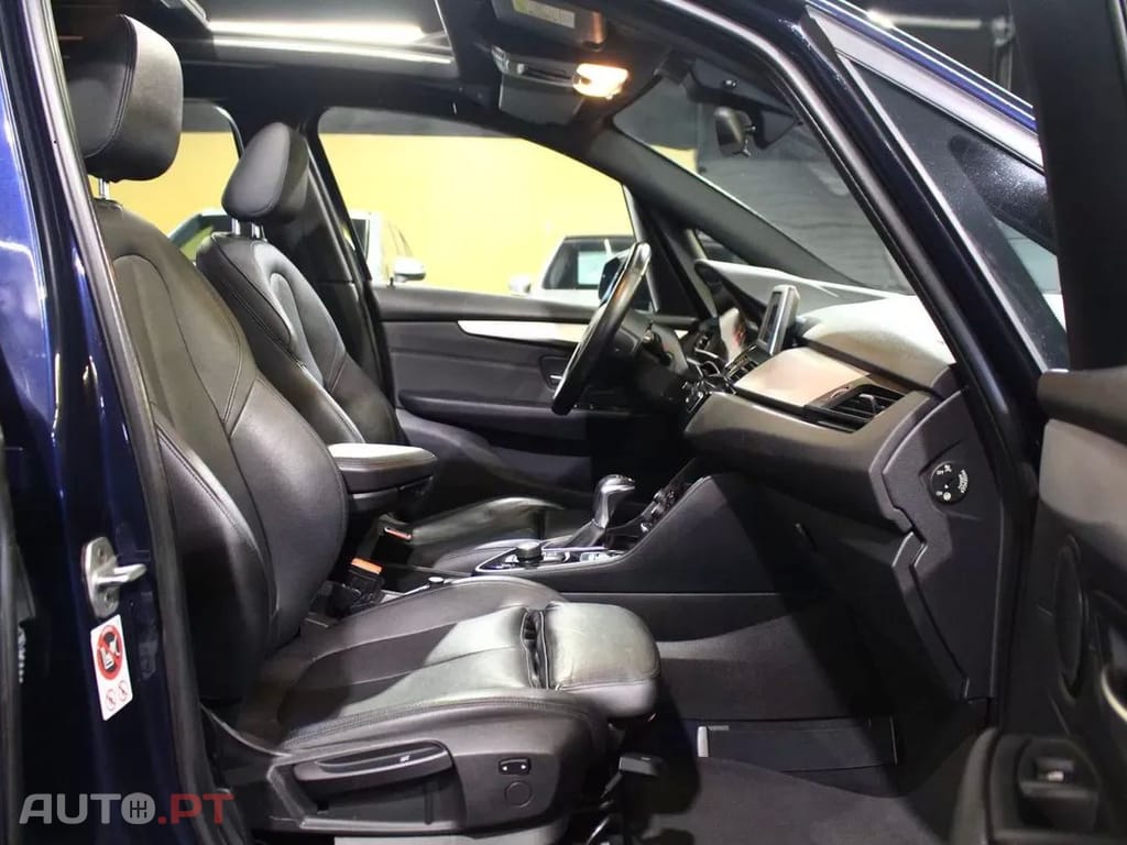 BMW 218 d Line Sport Auto