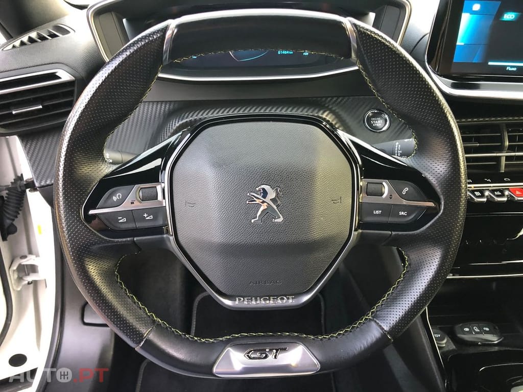 Peugeot E-2008 GT+