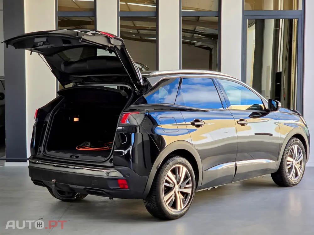 Peugeot 3008 1.6 Hybrid Allure e-EAT8