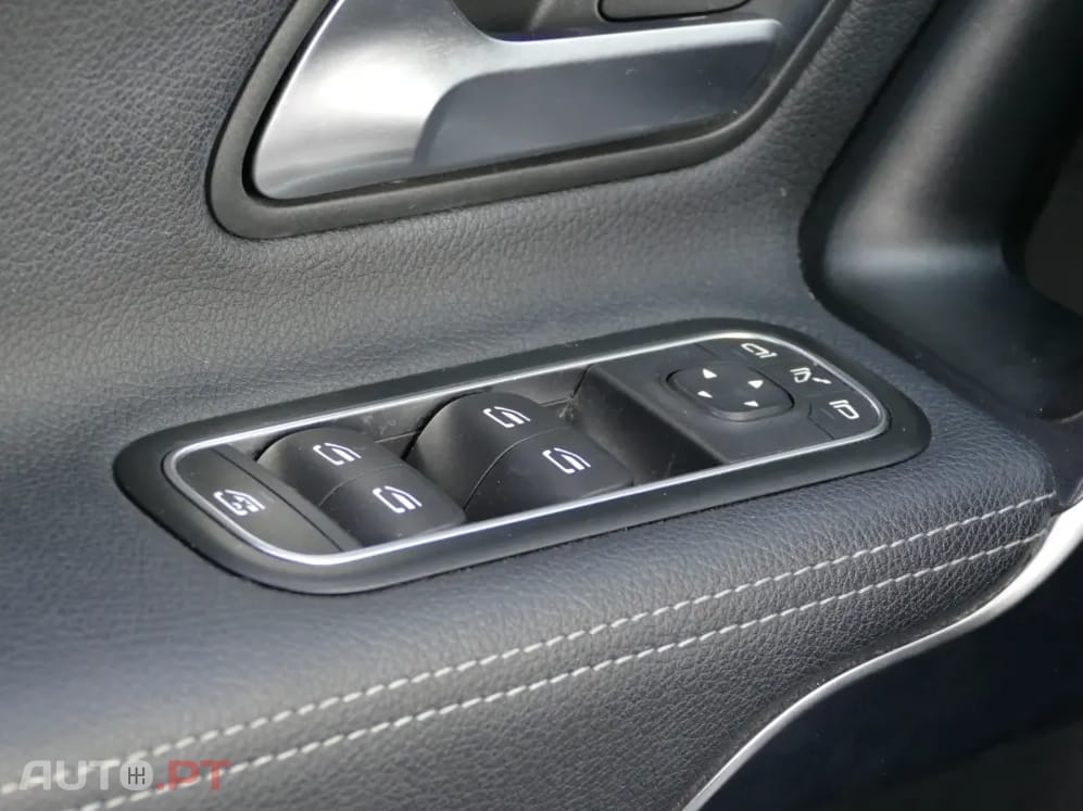 Mercedes-Benz A 250 e AMG Line