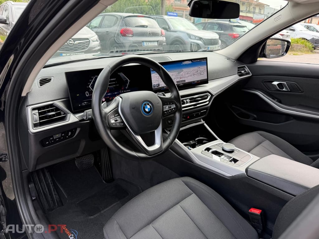 BMW 320 e Auto