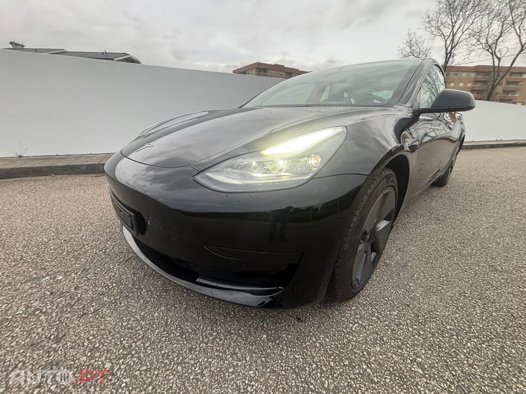 Tesla Model 3 Standard Range Plus RWD