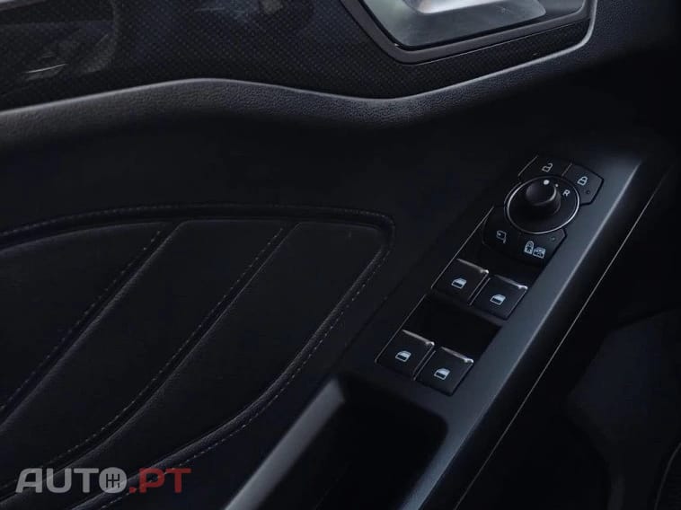 Ford Focus 1.0 EcoBoost ST-Line