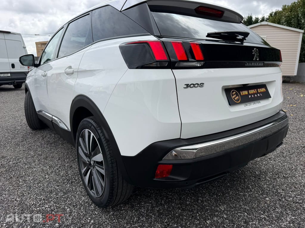Peugeot 3008 1.2 PureTech Allure