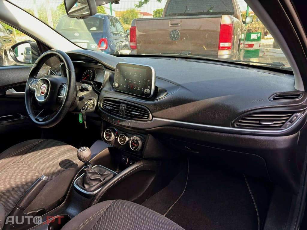 Fiat Tipo 1.6 M-Jet Lounge JLL17
