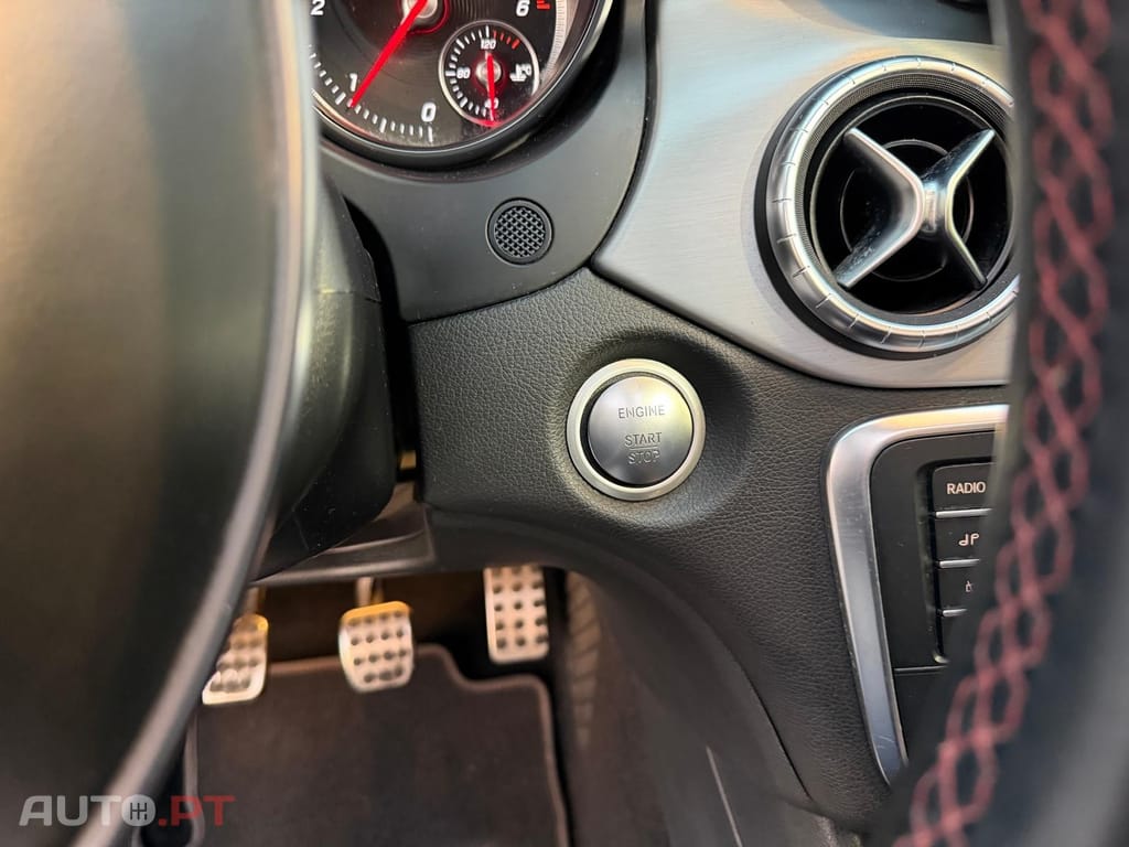 Mercedes-Benz CLA 180 d AMG Line