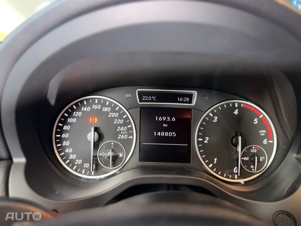 Mercedes-Benz A 180 CDI (BlueEFFICIENCY) Urban