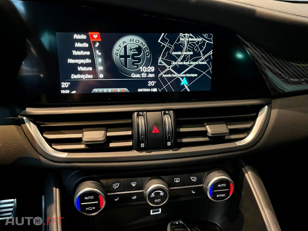Alfa Romeo Giulia Quadrifoglio bi-turbo 510cv