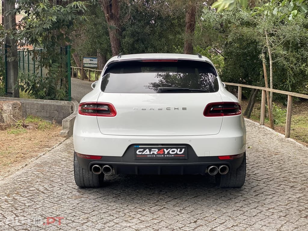 Porsche Macan S