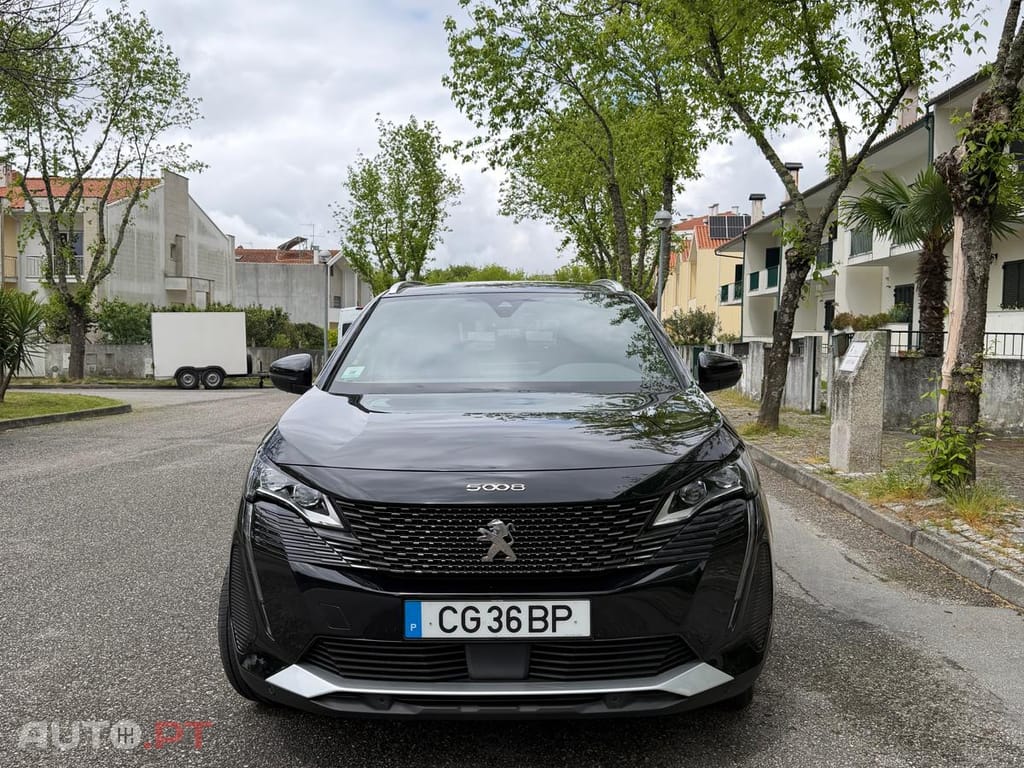Peugeot 5008 GT 1.2  130cv EAT8 | 7 Lugares | 2023 | 24.716 km