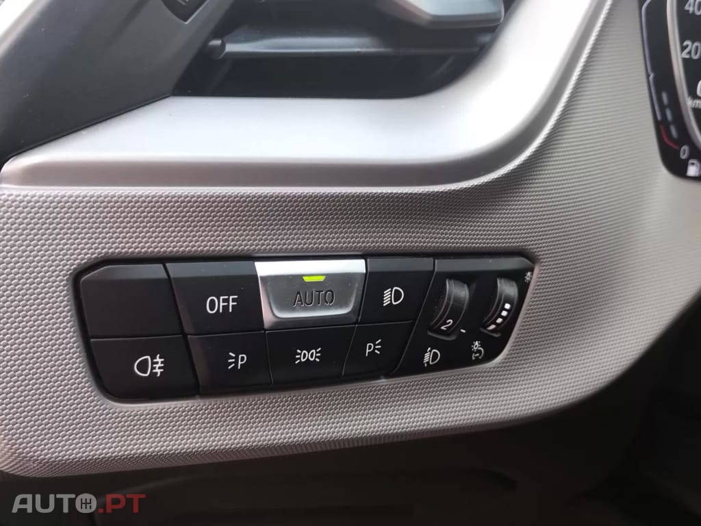 BMW 116 d Advantage — fotografia 27