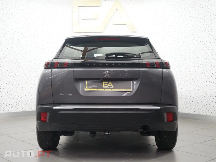 Peugeot 2008 1.2 PureTech Allure