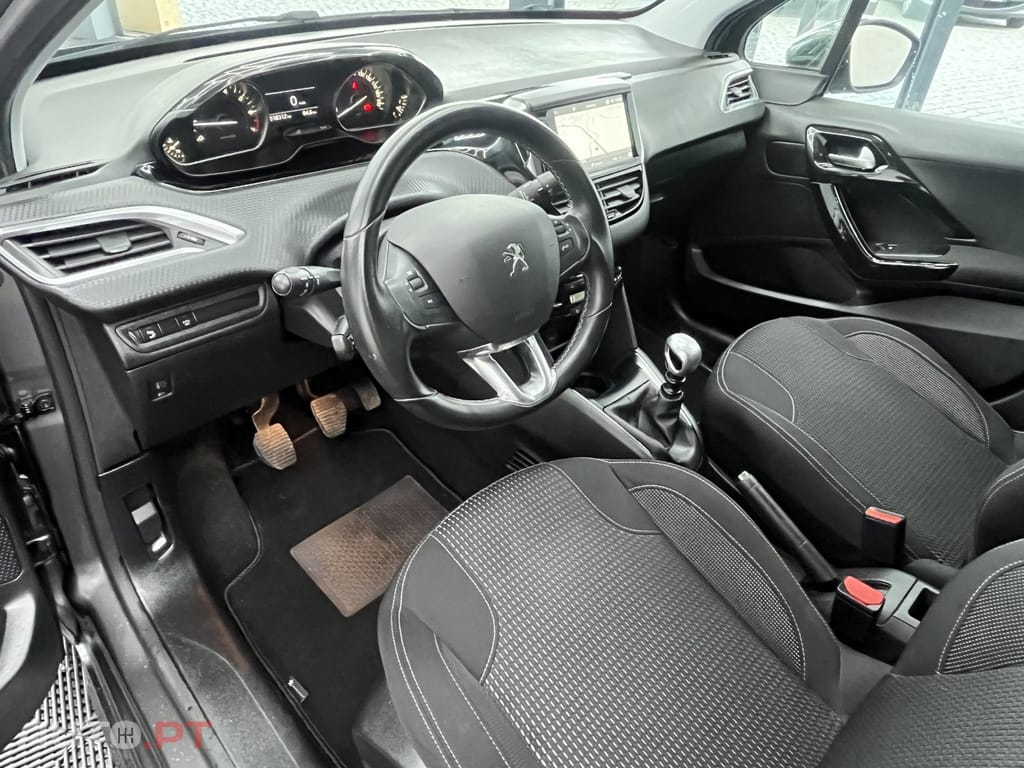 Peugeot 208 1.2 PureTech Allure